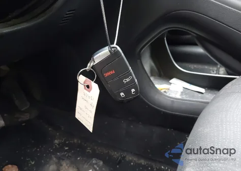 2015 Chrysler 200 Limited из США, поврежденный, VIN 1C3CCCAB1FN620040